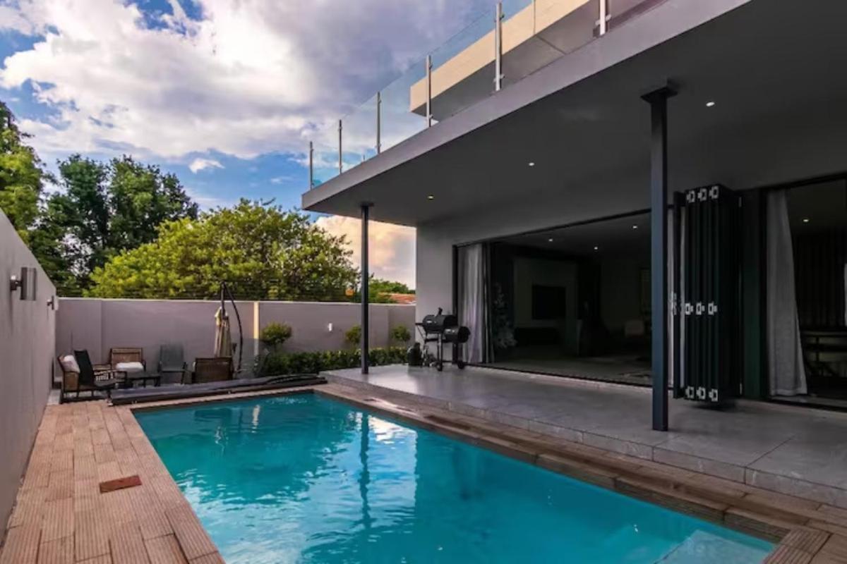 #AlimamaSpaces The Duke - Bed and Breakfast Johannesburg