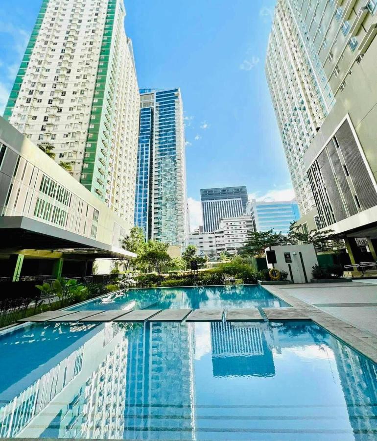 New OneHeart Avida Riala T5 Condo - B&B Cebu City
