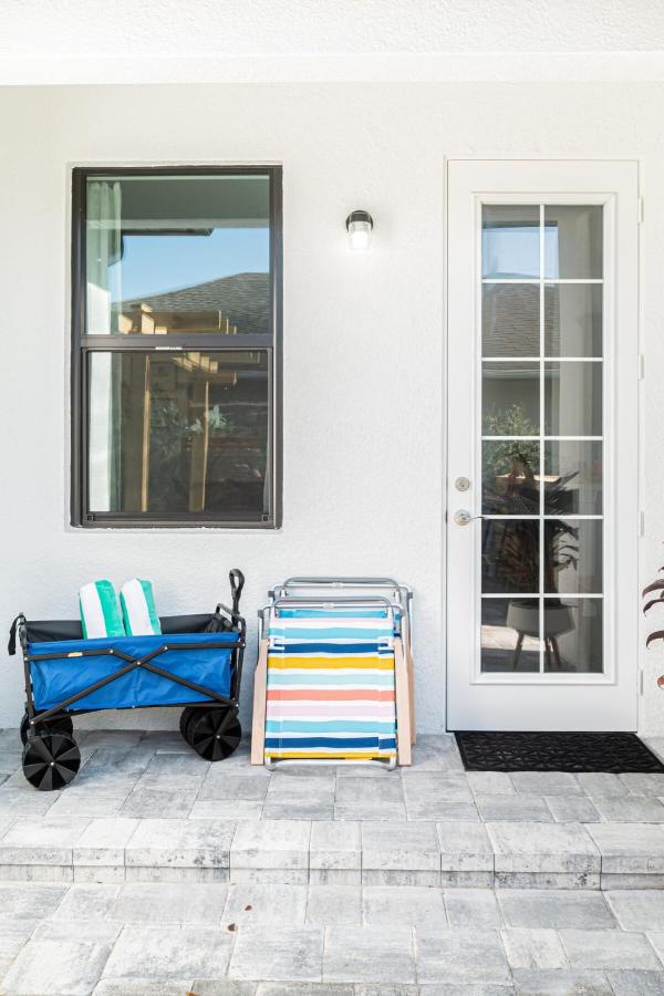 Beach Bungalow - Pool Bikes & Beach - Paddle Board Included - B&B Naples