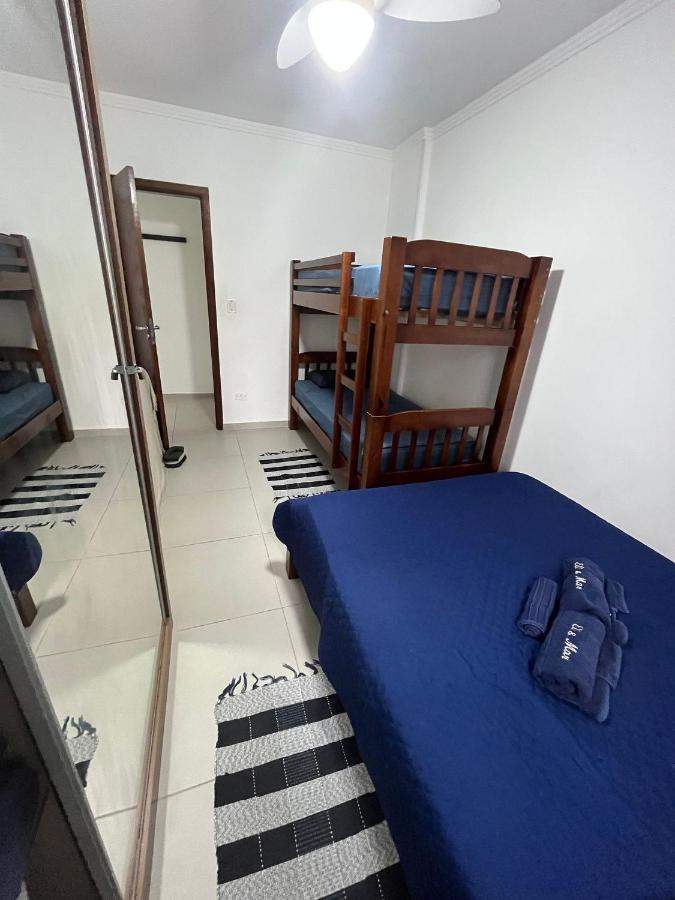 Aviação-com Ar -1 Dorm- 6 Hospedes -Garagem -Wi Fi- 50 metros da Praia - Chambres d'hôtes Praia Grande