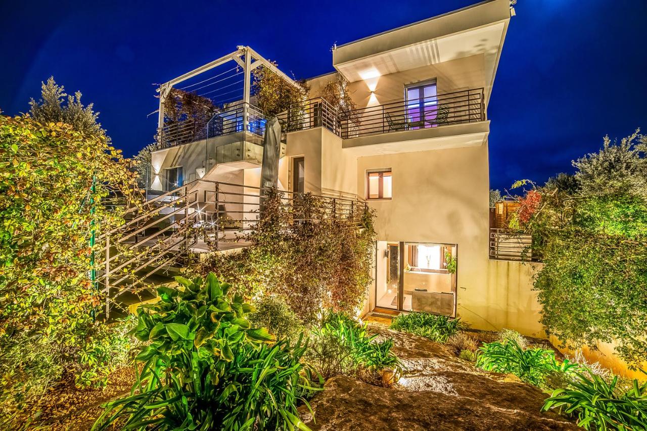 7 Bedroom Luxury Villa - Pool, Garden & Parking - Happy Rentals - Ferienwohnung Scorrano