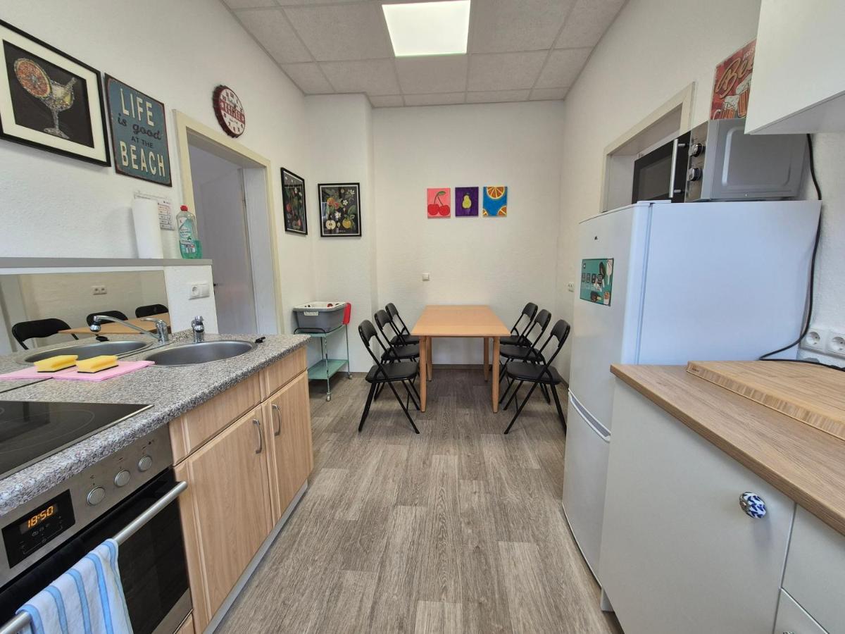 Wohnung mit Balkon - Chambres d’hôtes Zwickau