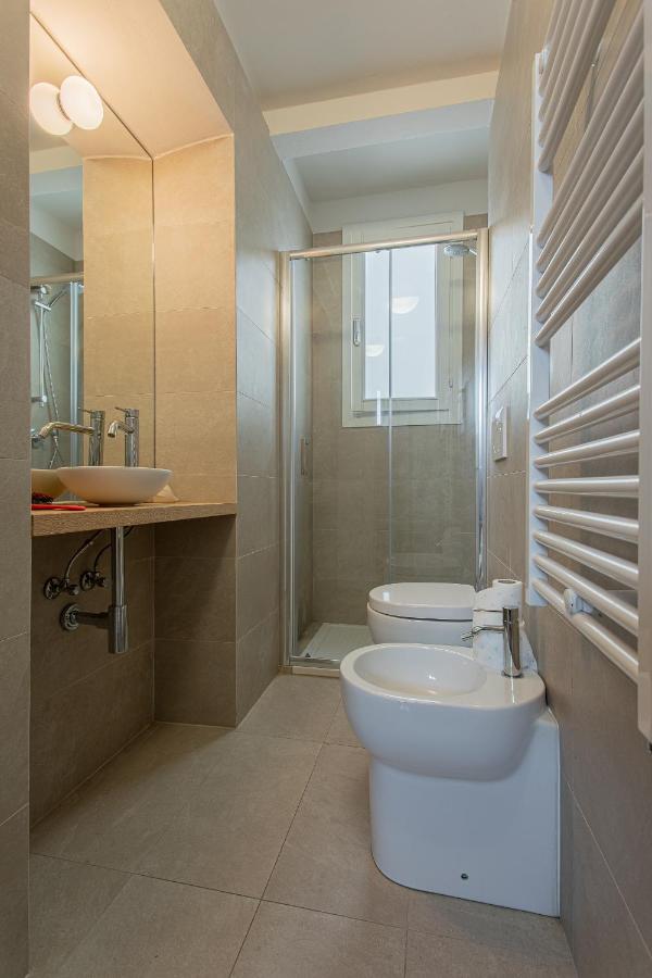 Classic One-Bedroom Apartment with King Bed