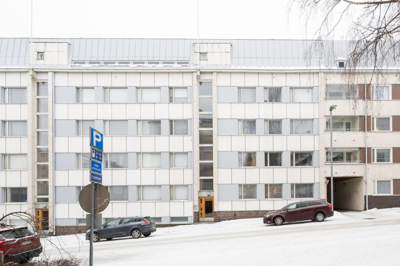 Large and fully equipped apartment in top location - Chambres d'hôtes Jyväskylä
