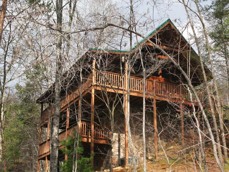 Running Bear - B&B Gatlinburg