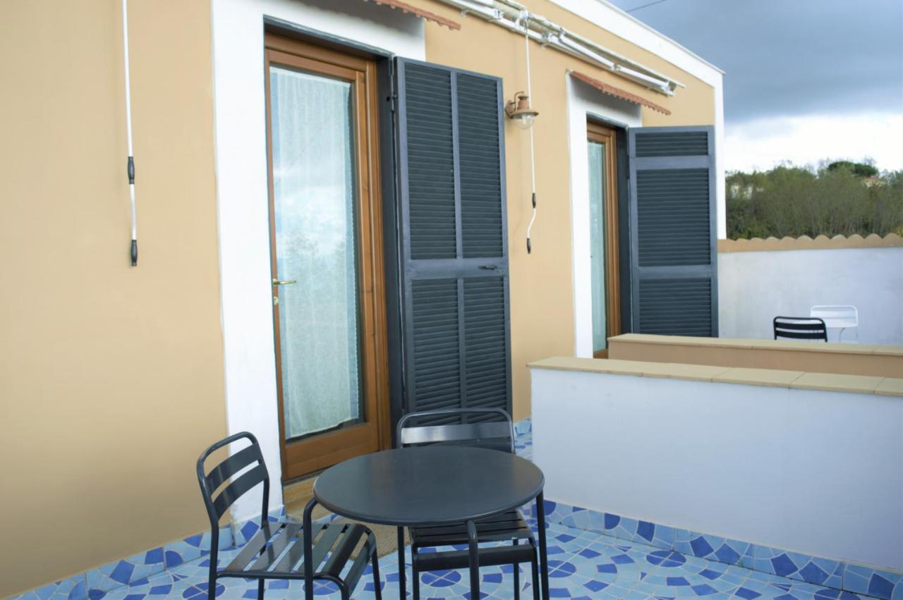 Camera Matrimoniale con Balcone o Terrazza