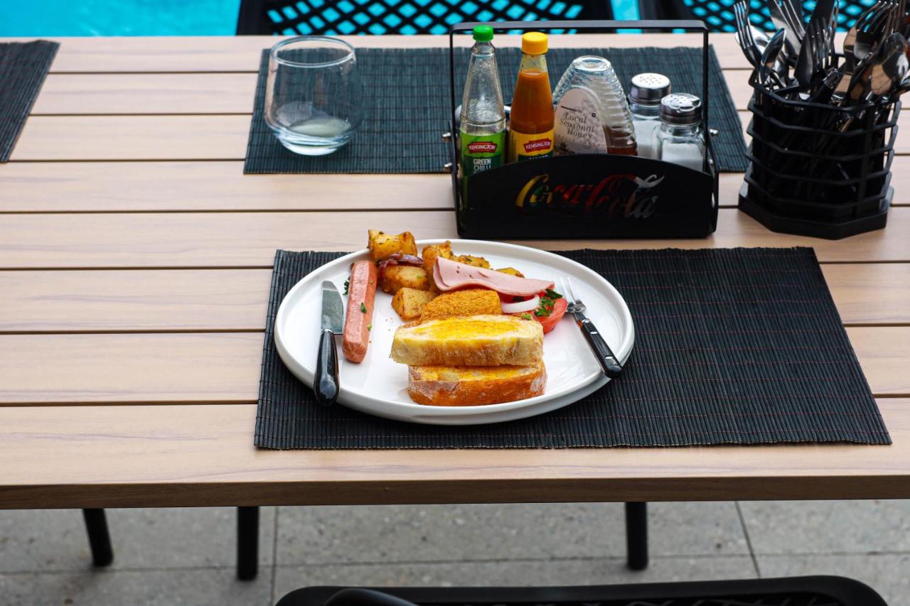 His Grace Eagles Guesthouse - B&B Bloemfontein