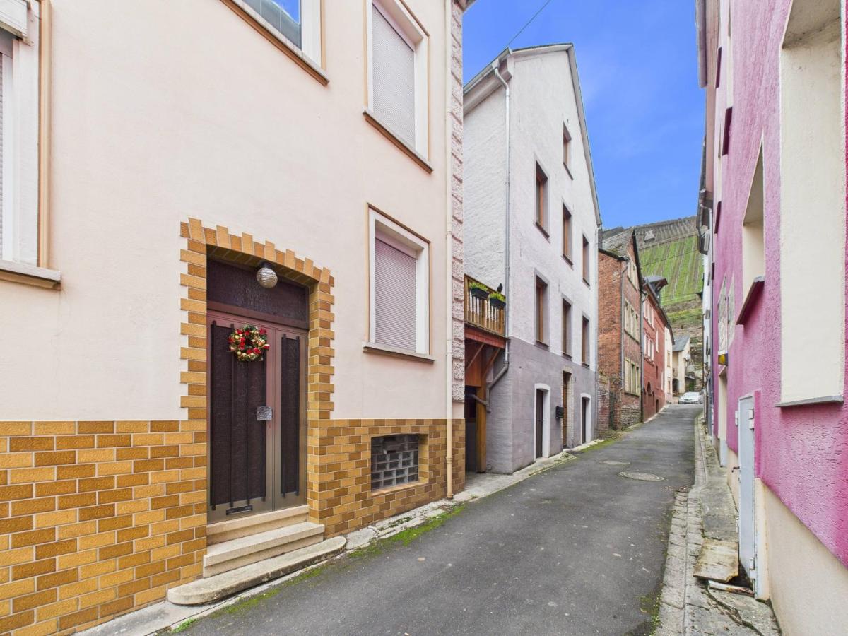 Rustikal trifft Modern, Bar Keller, Terrasse, 2 Schlafzimmer - B&B Zell