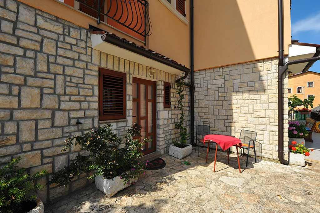 Nice, comfortable studio Cristian with terrace - B&B Rovinj