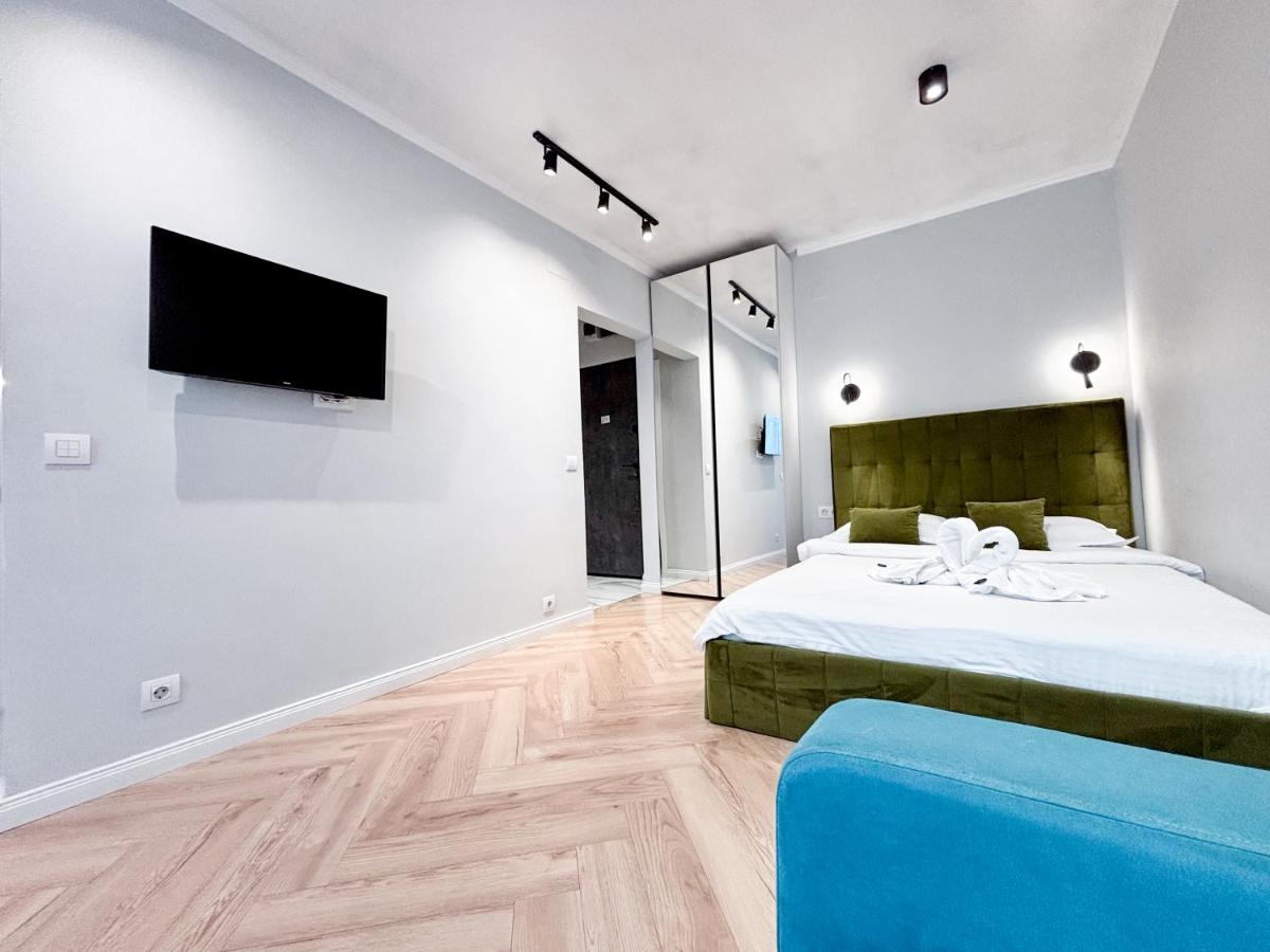 Camden Apart Walk in Shower, Smart TV, Queen Bed - Ferienwohnung Klausenburg