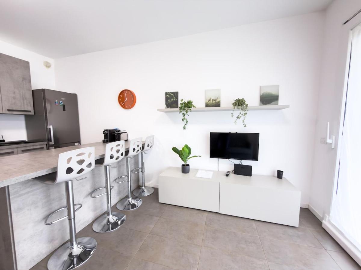 Gallarate - 10 min Malpensa Airport - Giardino - B&B Gallarate