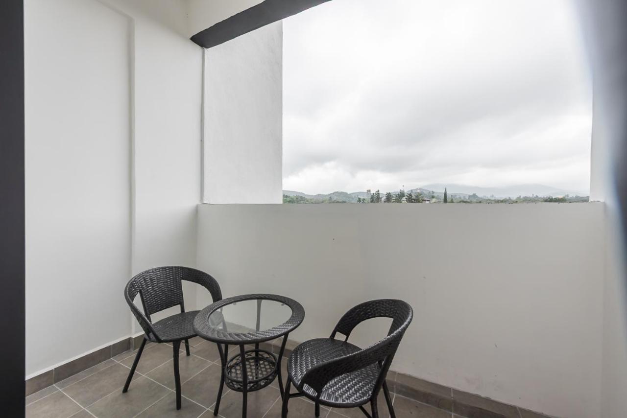Serene Japandi & Zen Family Retreat 2-7 pax with Comfortable Living Space - B&B Tanah Rata