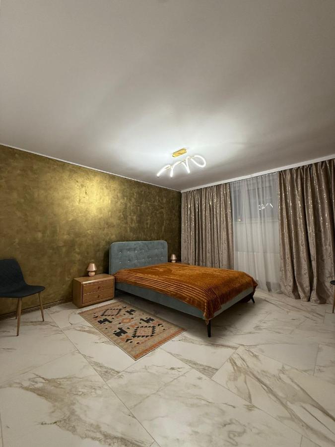 Urban Nest - B&B Craiova