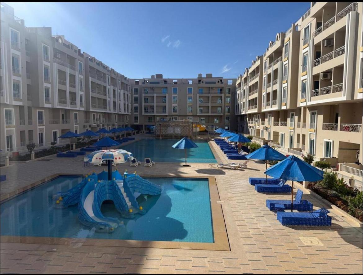 Hub Hurghada Two Bedroom Luxury Apartment - B&B Hurghada