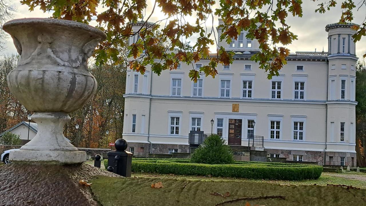Apartamenty w Pałacu Lubiechowo - B&B Lubiechowo