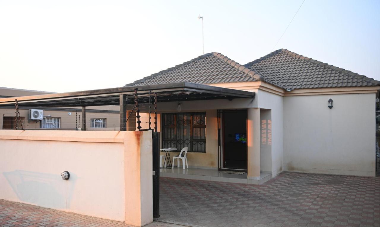 Twinhome Inn - Bed and Breakfast Gaborone