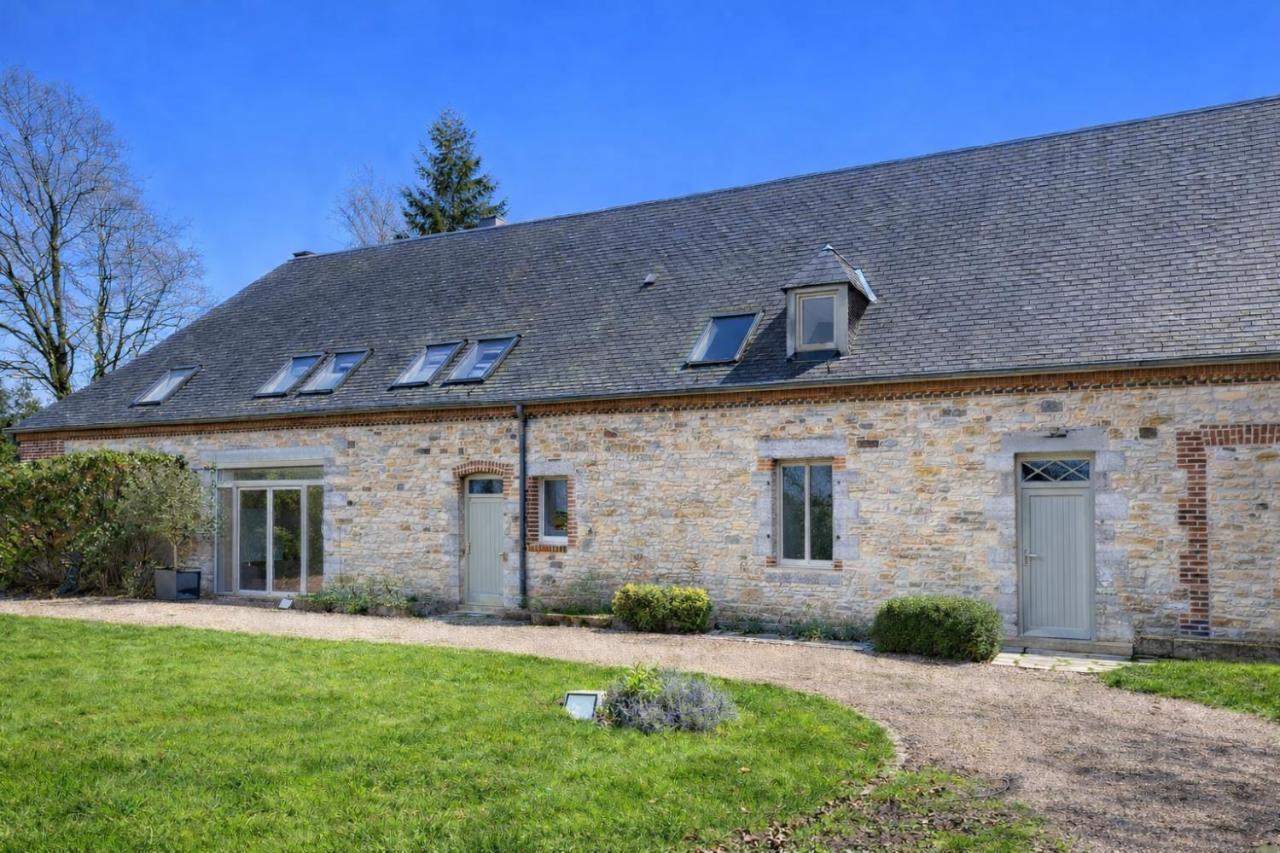Le refuge de Séve - Domaine entier - 8 chambres - 15 pers - 6 sdb - Billard et Jacuzzi - B&B Seloignes