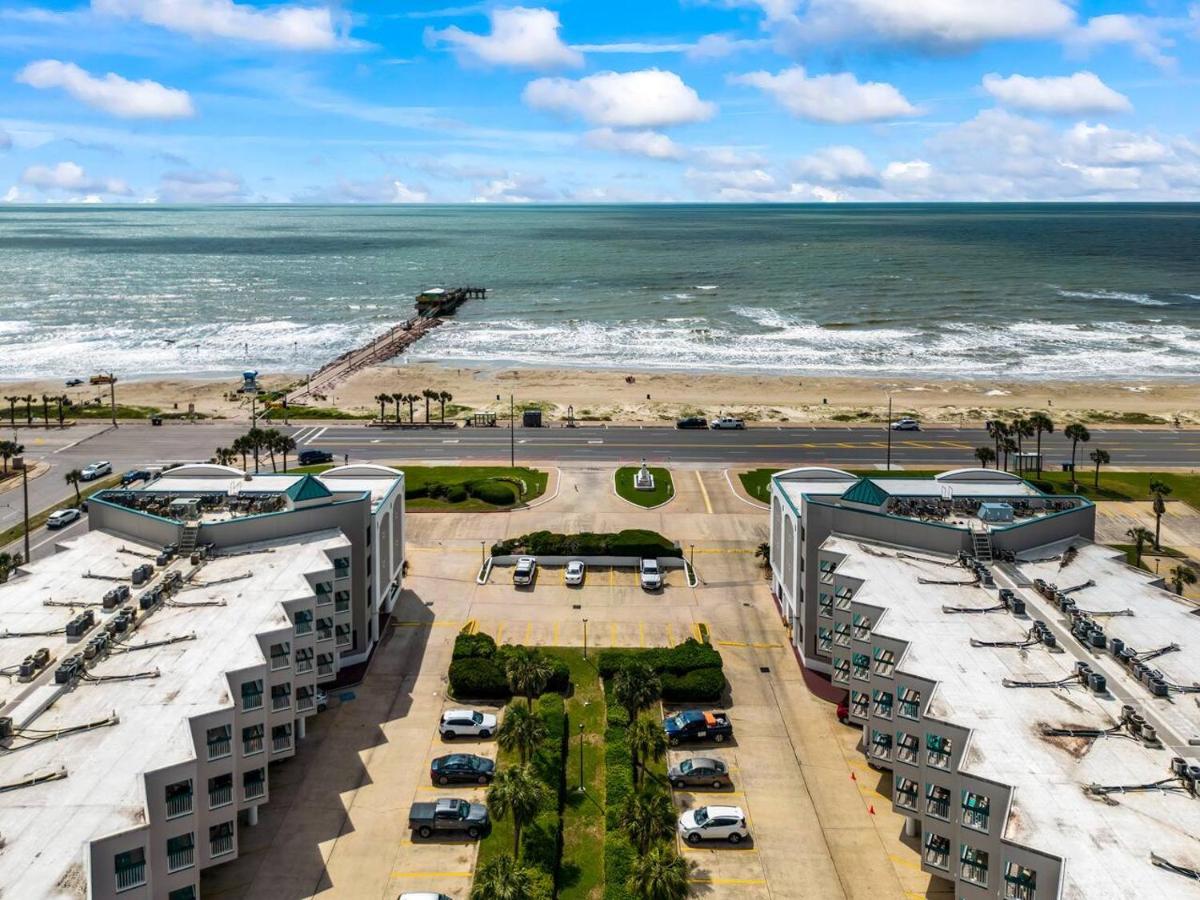 Casa Del Mar l Nautical Escapes Mins from Babe's Beach - Chambres d'hôtes Galveston