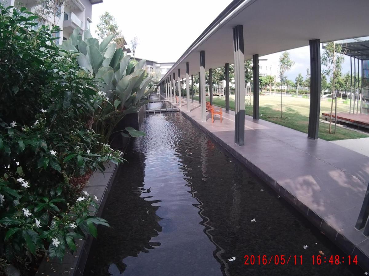 VH Homes, Imago Shopping Mall - B&B Kota Kinabalu