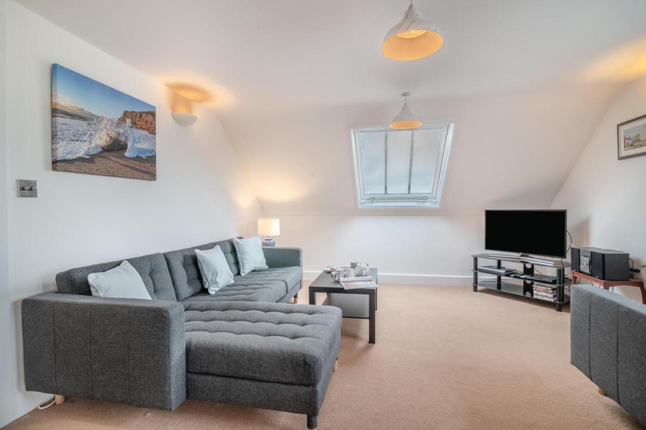 2 Bed in West Bay oc-m29216 - B&B West Bay