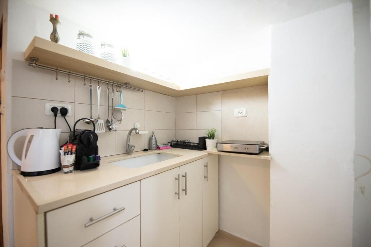 Downtown Studio with Gallery nxt German Colony - Ferienwohnung Haifa