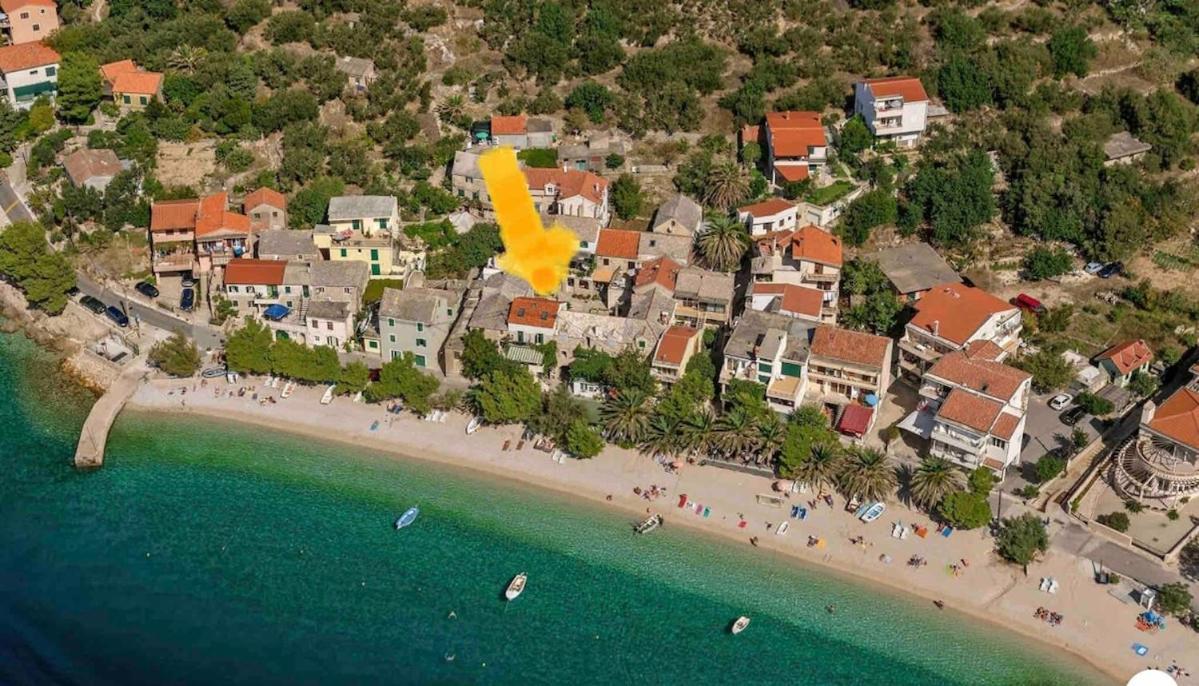 Stone House Bratuš - steps from the Beach - Bed and Breakfast Baška Voda
