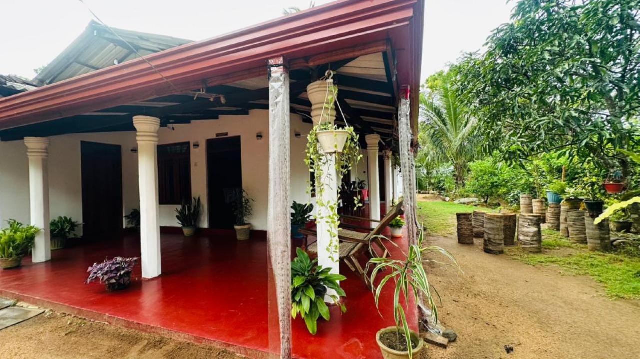 Sigiriya Hidden Home Stay - B&B Sigiriya