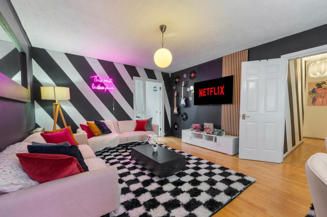 Apartment 1 Minute Walk to Camden Market - B&B Londra