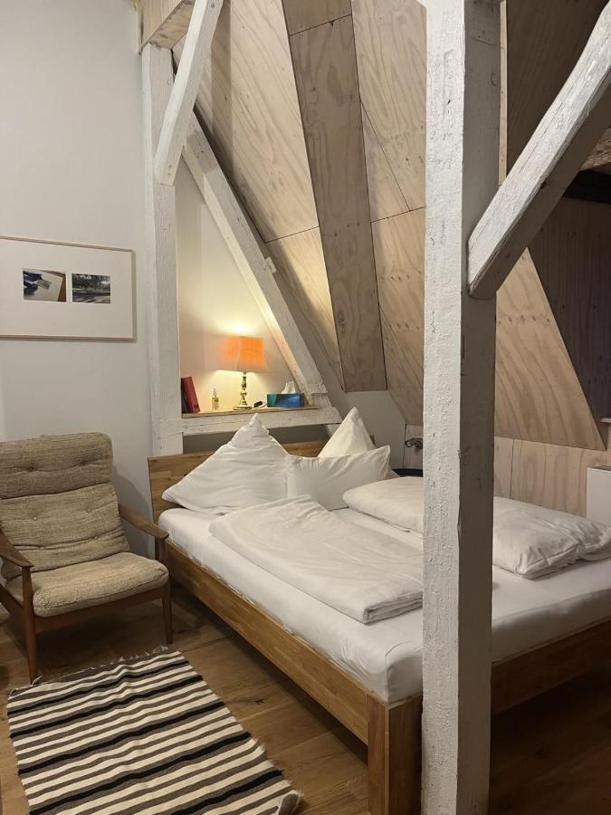 Wohnen auf 130 qm über den Dächern mitten in Gera - B&B Gera