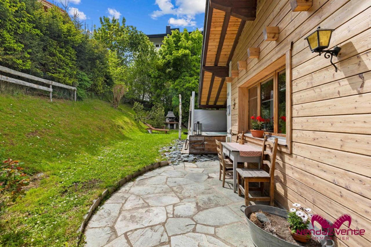 Chalet cosy Le Bouquetin jacuzzi et sauna idéal familles & couples vue imprenable - Chambres d'hôtes Basse-Nendaz