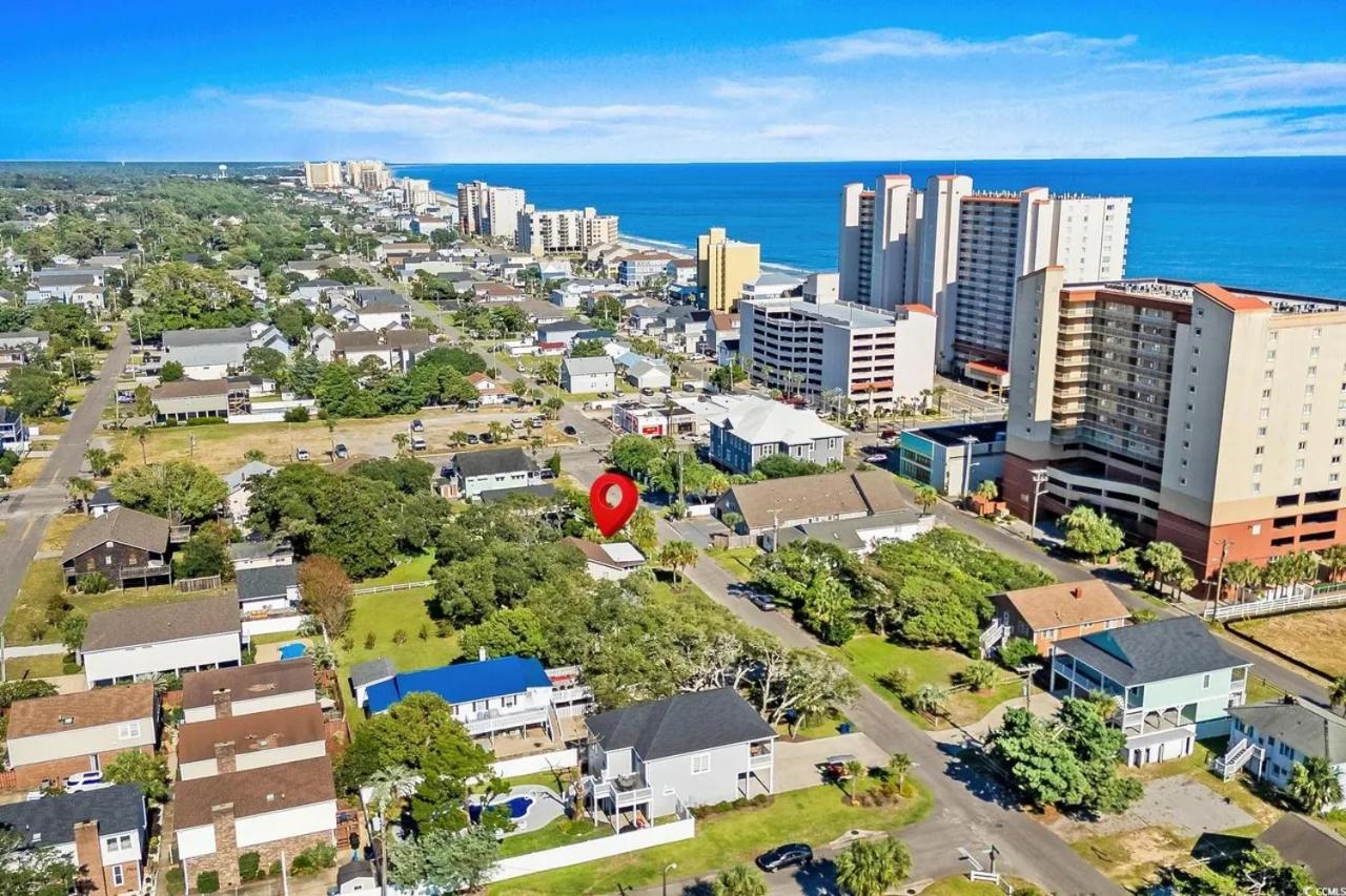 5 Bedroom House, Only 3 minute walk to the beach! - Chambres d’hôtes Myrtle Beach