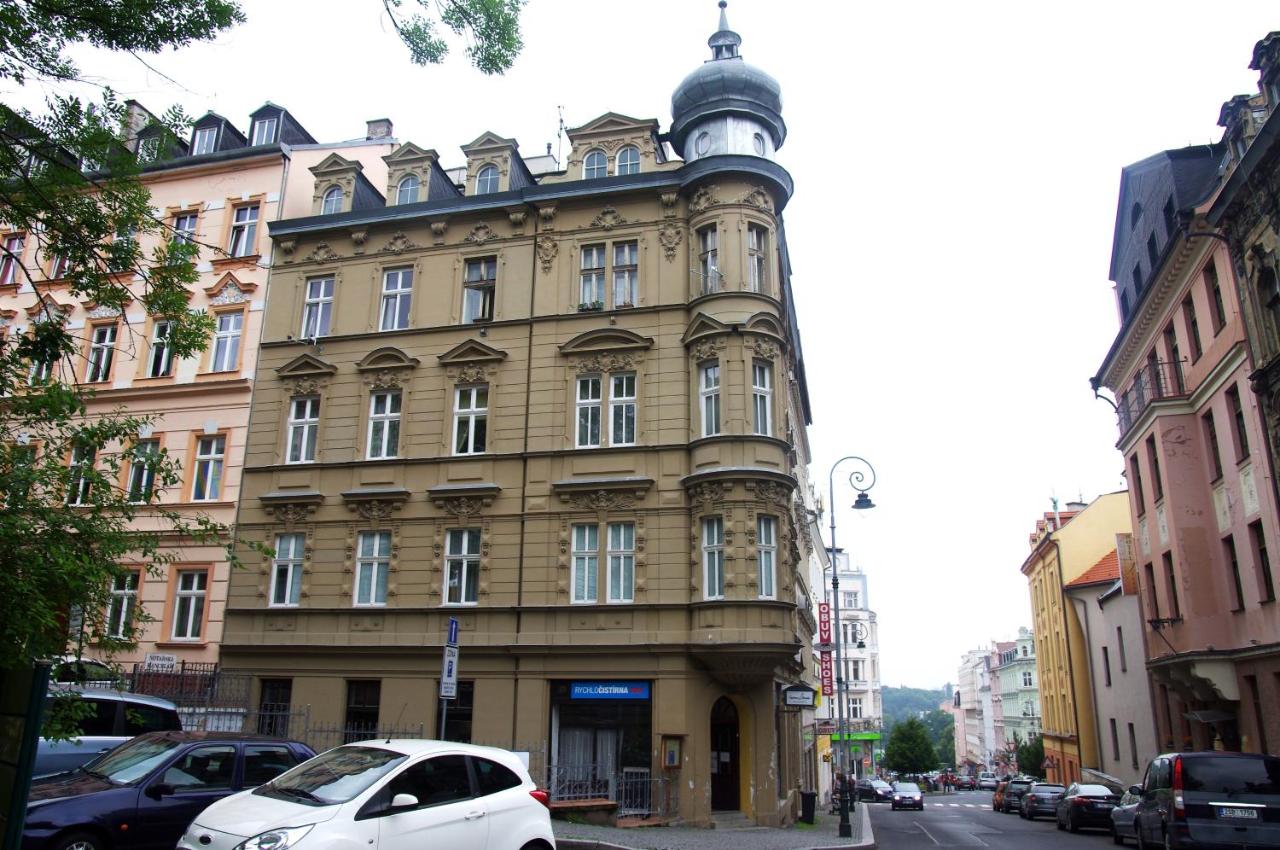 Apartment on Krale Jiriho 2 - B&B
