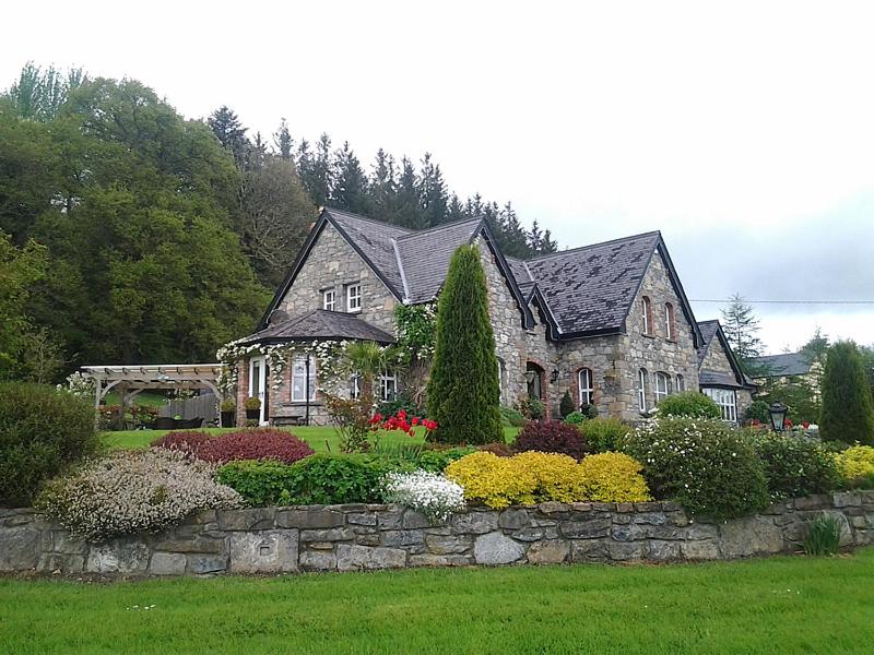 Drumhierney Lodge - Bed and Breakfast