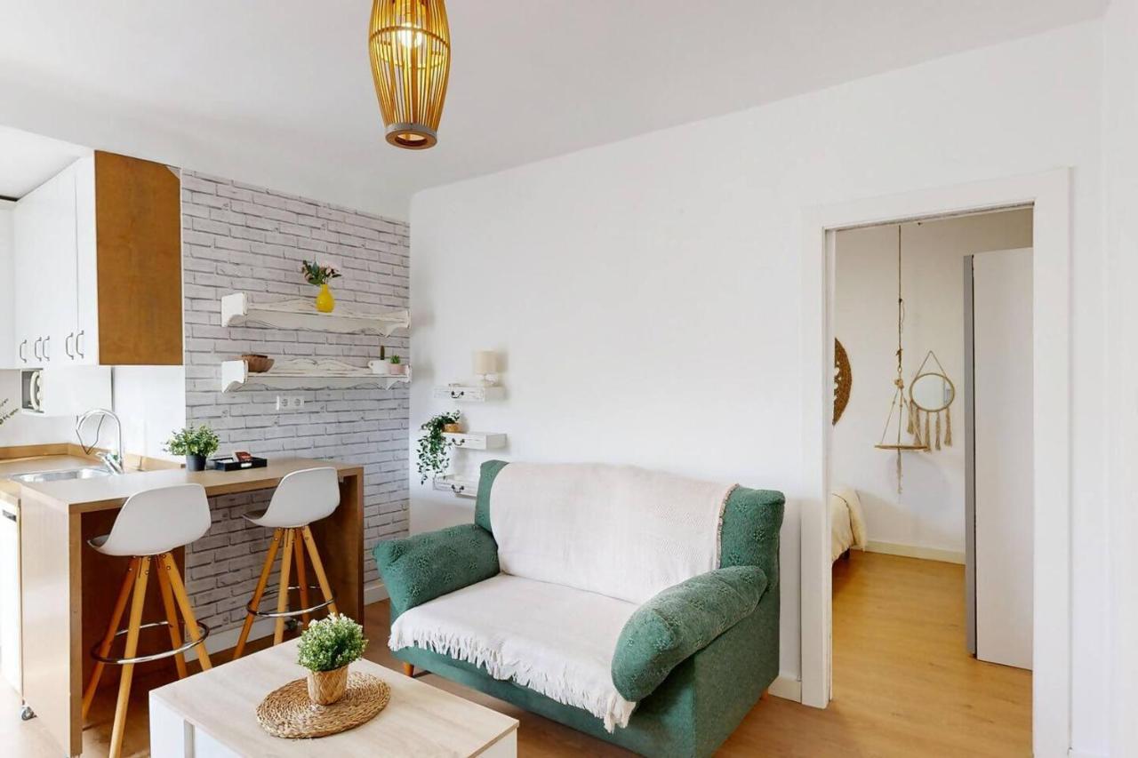 Piso Agradable a Metros de La Plaza de las Flores - B&B Murcia