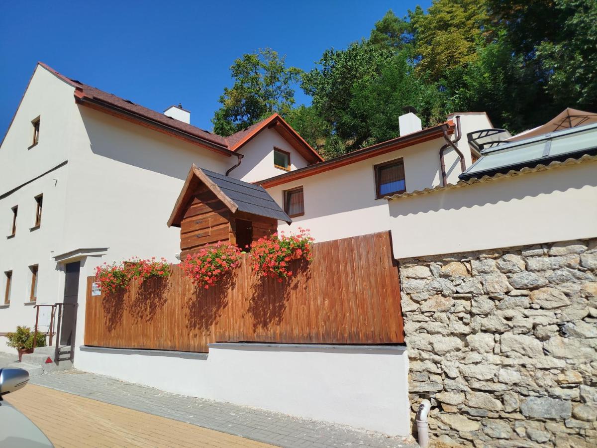 Pod jeskyněmi - B&B Mladeč