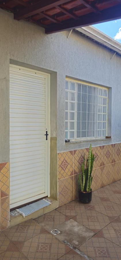 Quarto Aconchegante com Entrada Independente - B&B Pouso Alegre