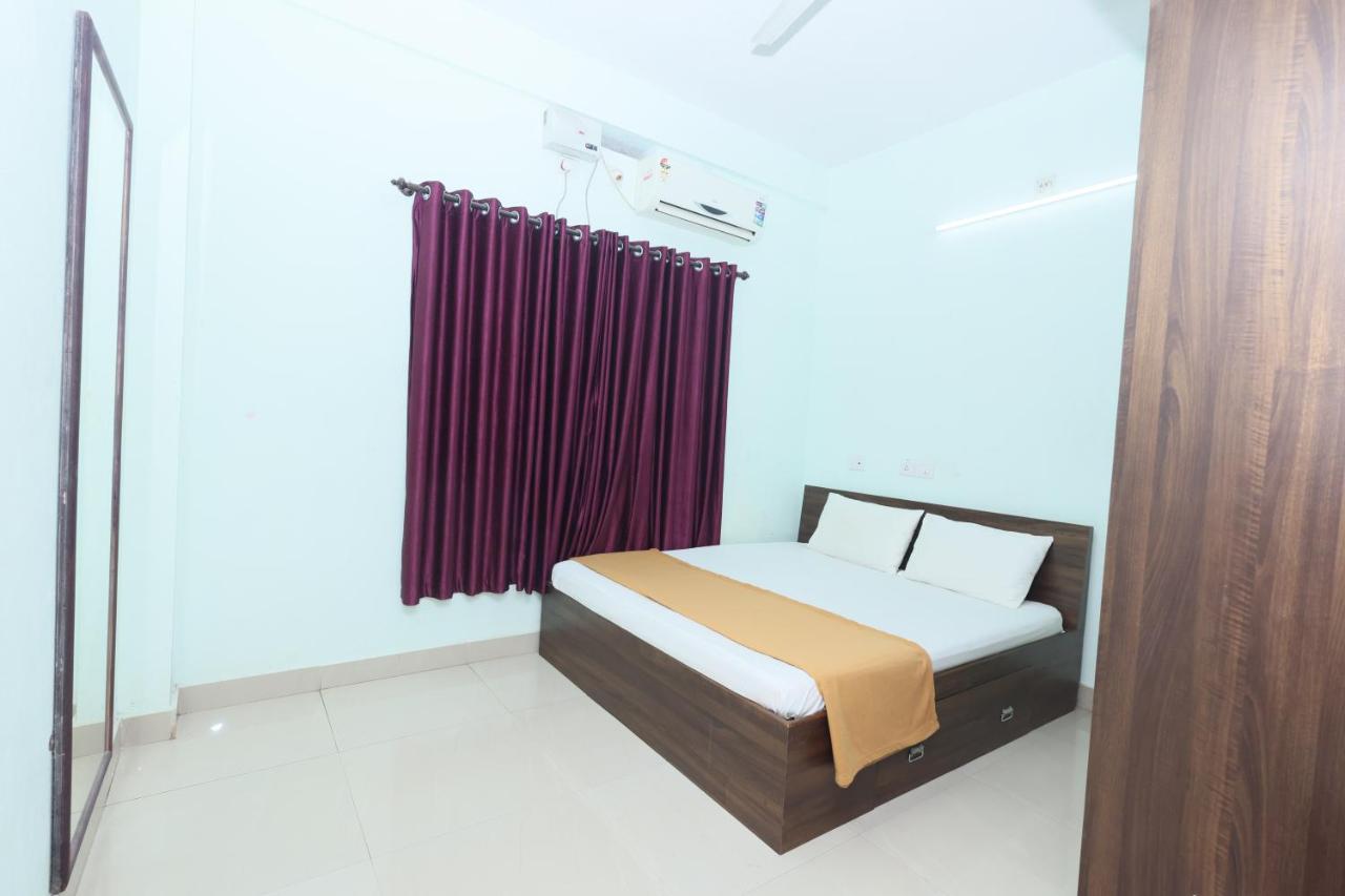 Sanjana Luxurious Stay 2 - Bed and Breakfast Kārkala