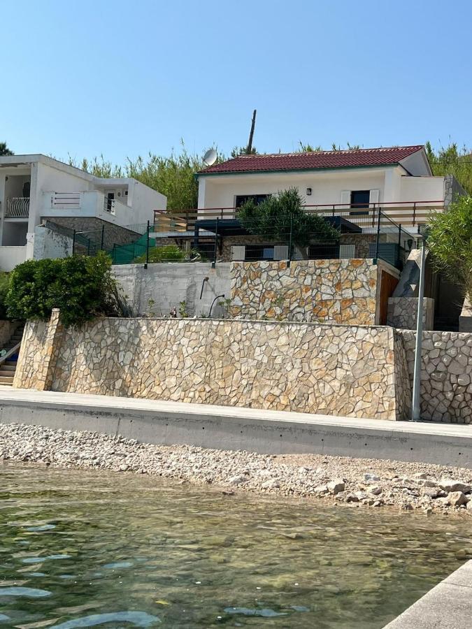 House on the beach - B&B Zubovići
