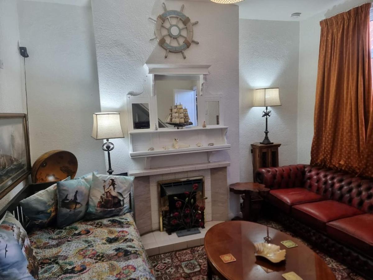 Sooty Beach - B&B Horden