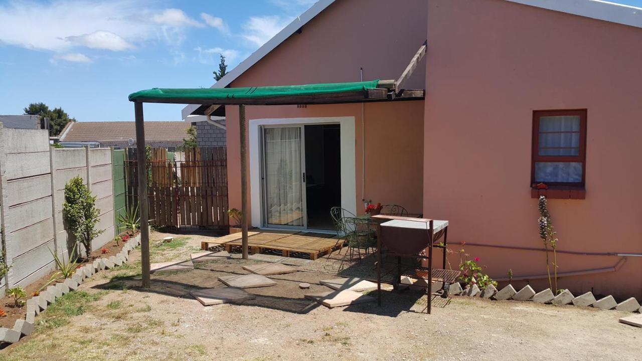Westcoast Central Budget accommodation - B&B