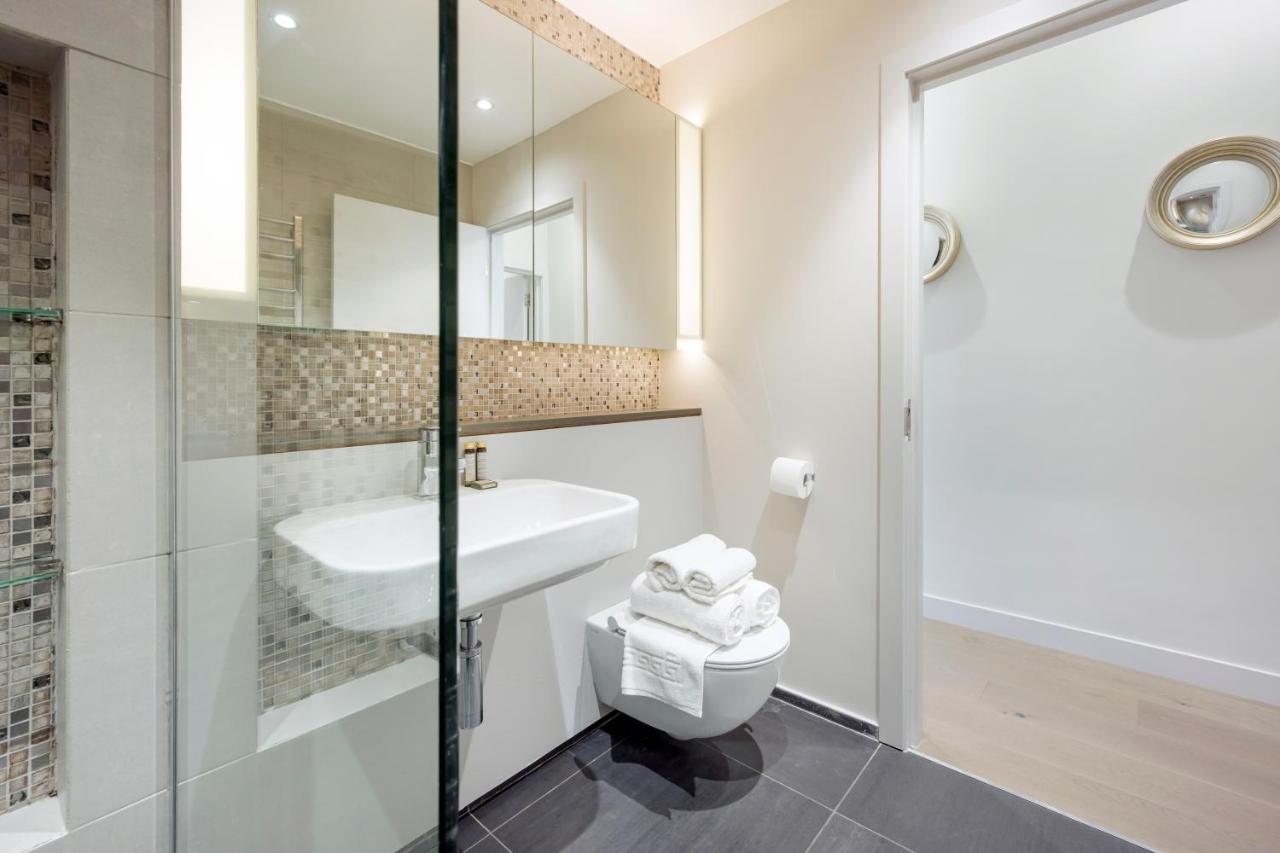 The Grand Kensington Duplex 3BR Luxury Stay - Chambres d’hôtes Londres