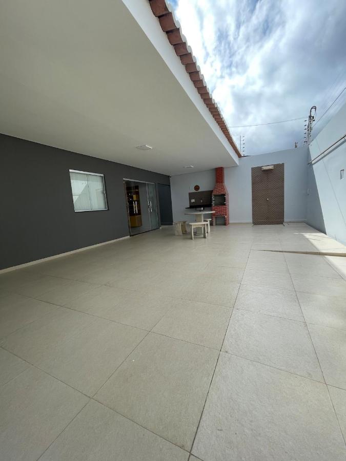 Casa espaçosa com 3 quartos climatizados - B&B Petrolina