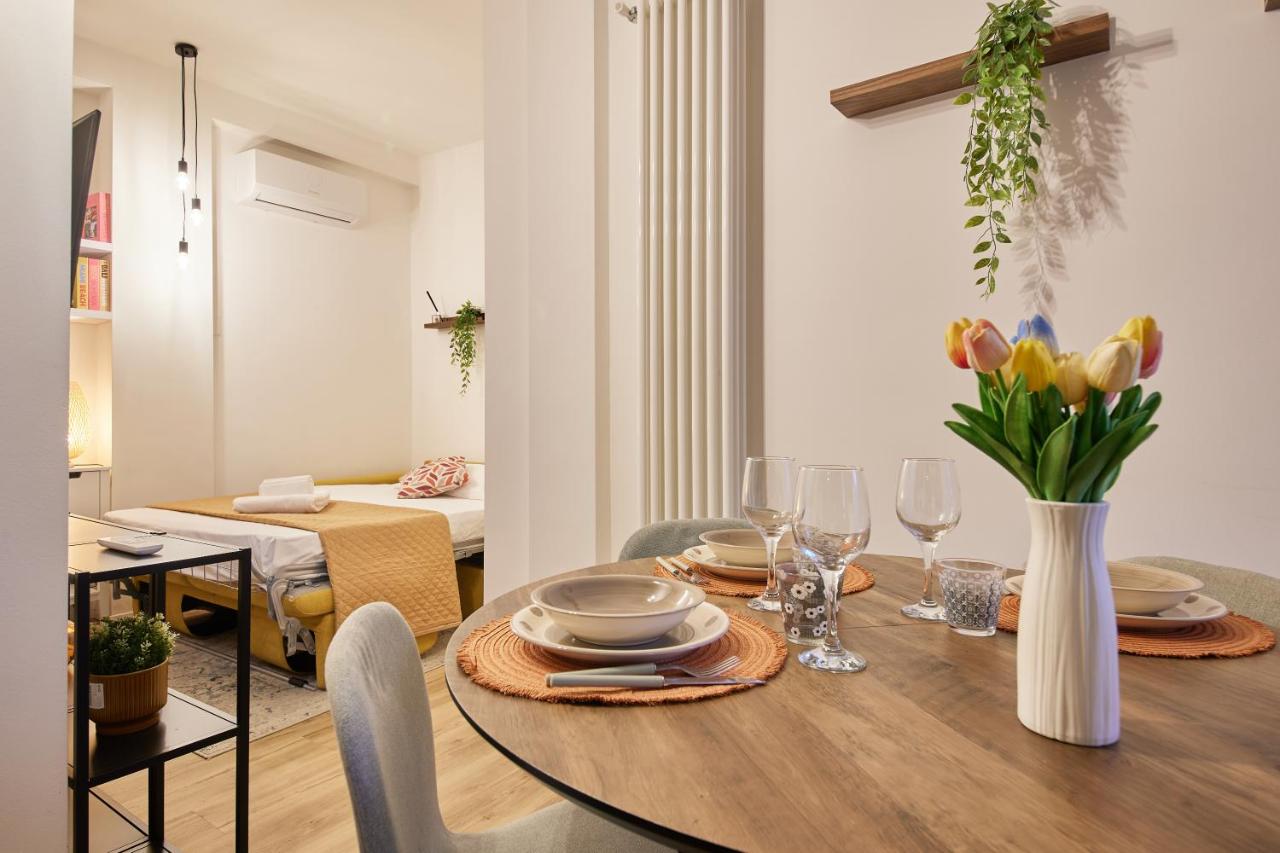 Just Urban Stays - Apartment with balcony - San Siro - Ferienwohnung Mailand