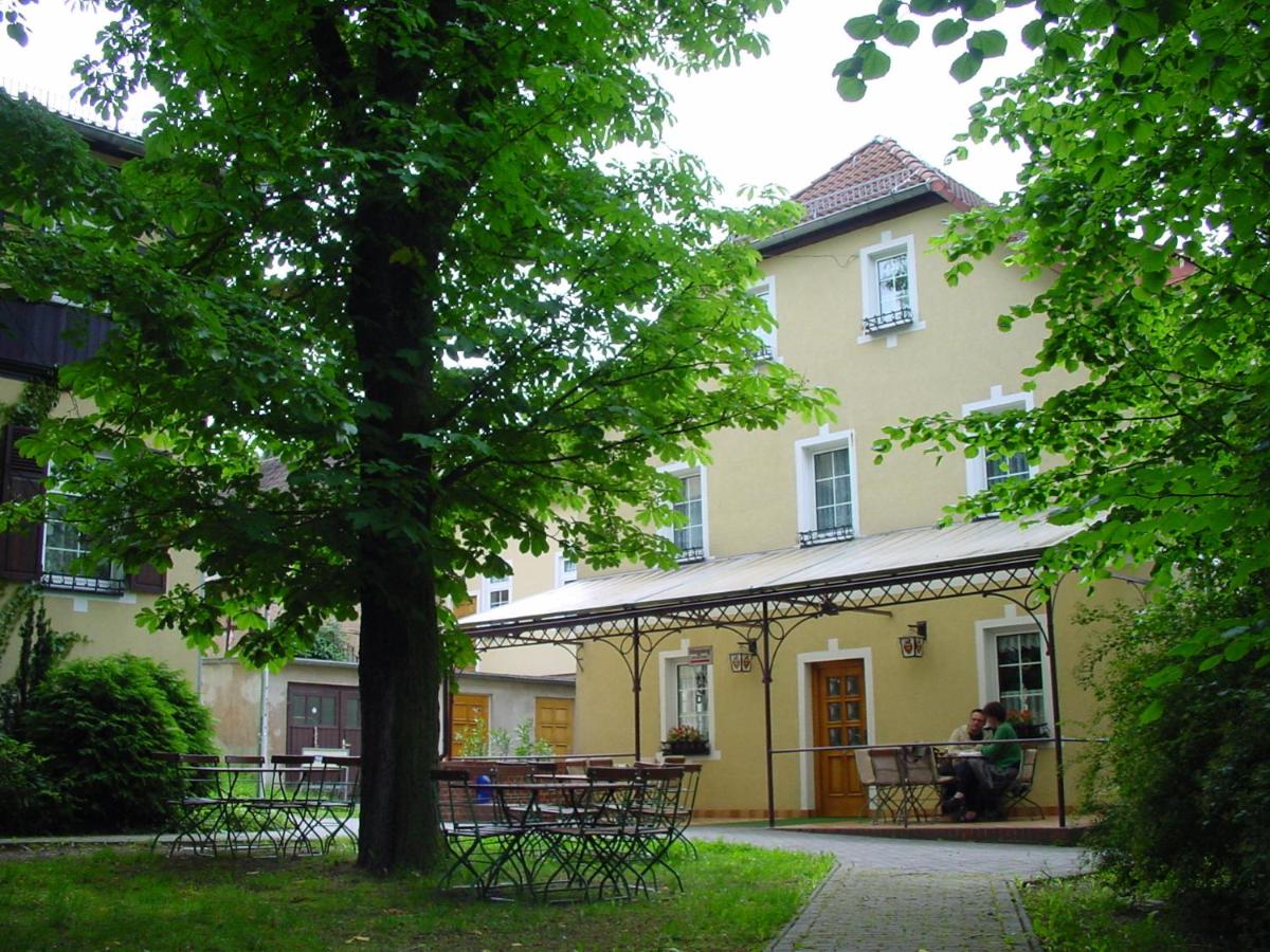 B&B Rudolstadt - Gast- und Pensions-Haus Hodes - Bed and Breakfast Rudolstadt