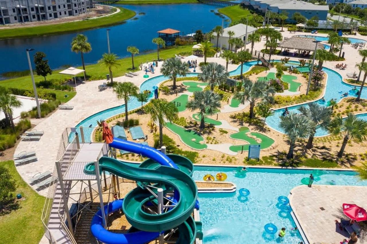 Stunning 5 Bd w/ Pool Close to Disney @ Storey Lake 2767 - Chambres d’hôtes Kissimmee