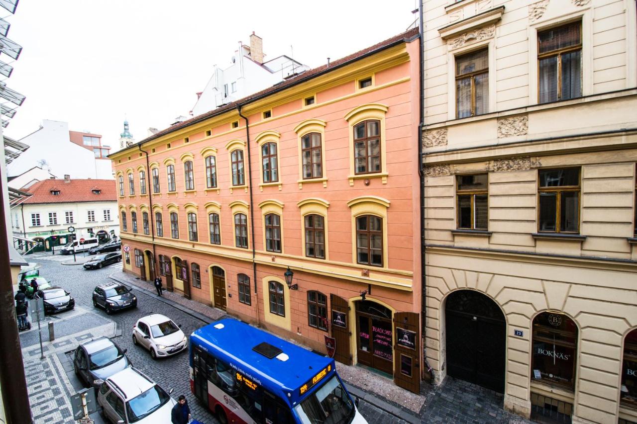 Old Town Rybna Apt by Ruterra - B&B Praga
