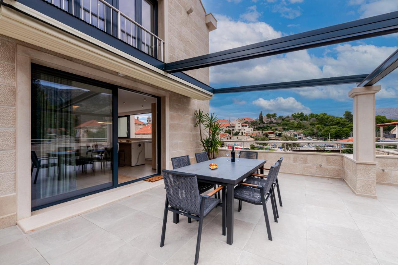 City Center Suites - Apartment with Terrace and Private Pool - B&B Cavtat