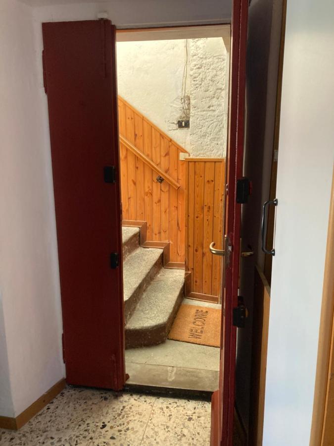 Cozy Flat in Pedestrian Old Village - B&B San Siro