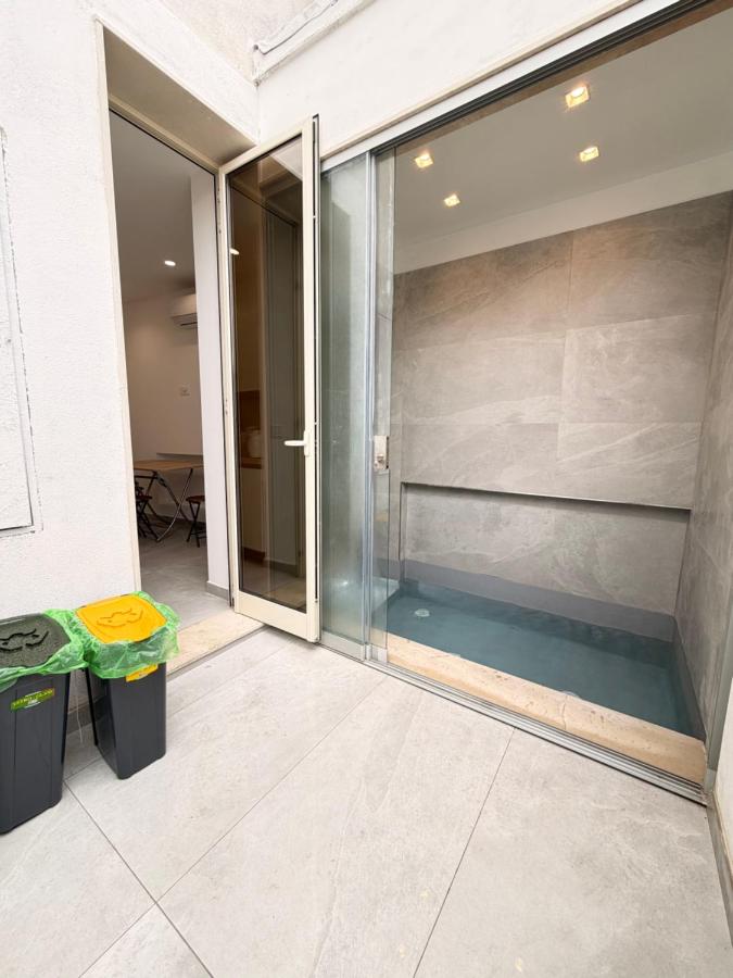 Sicilian Jacuzzi stay - 2BR - B&B Siracusa