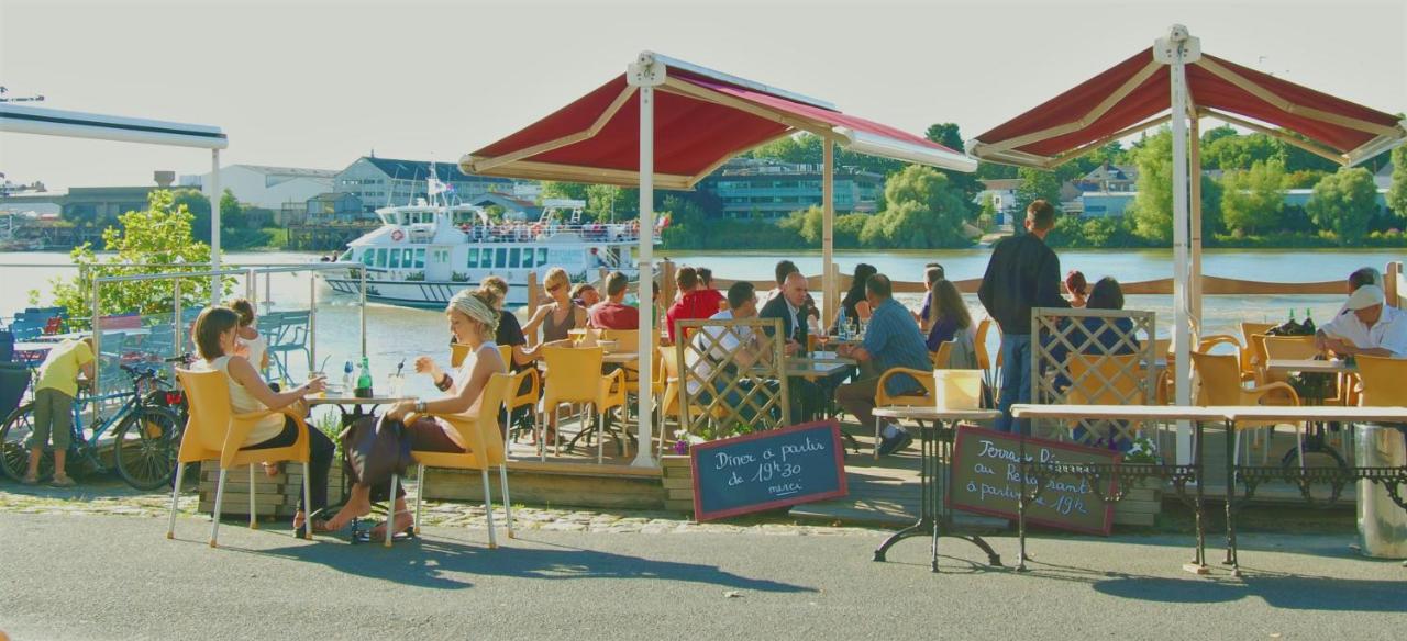 Parking gratuit, garage vélo, proche tramway - B&B Rezé